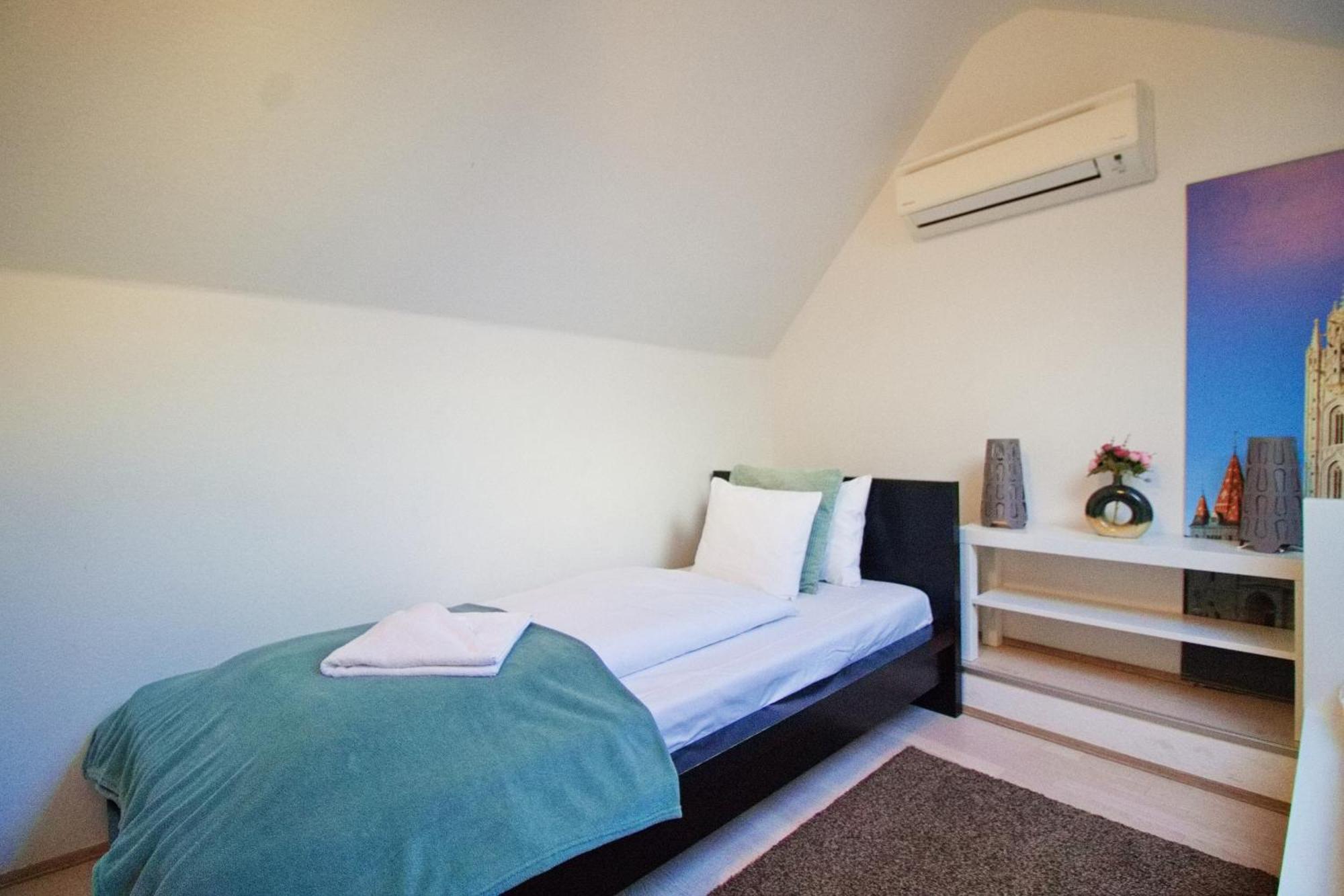 Premium Buda Castle Apartment Boedapest Buitenkant foto
